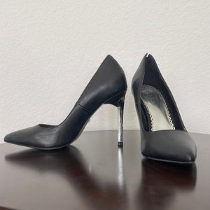 Bebe back 4in heels, size 7